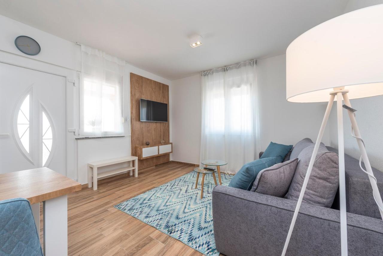 Luxury Apartments - La Vir 5& 6 Dış mekan fotoğraf