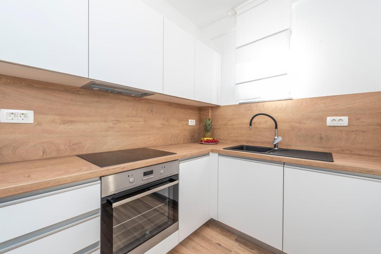 Luxury Apartments - La Vir 5& 6 Dış mekan fotoğraf