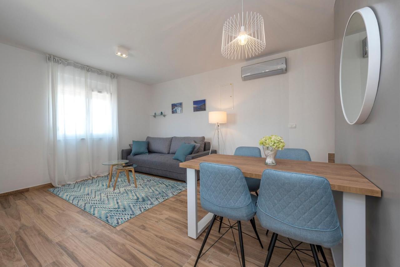 Luxury Apartments - La Vir 5& 6 Dış mekan fotoğraf