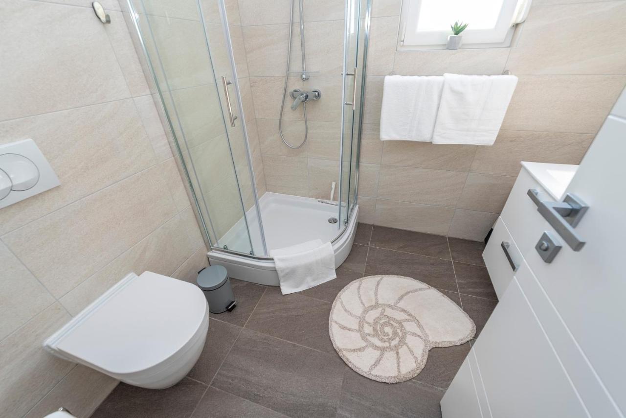 Luxury Apartments - La Vir 5& 6 Dış mekan fotoğraf