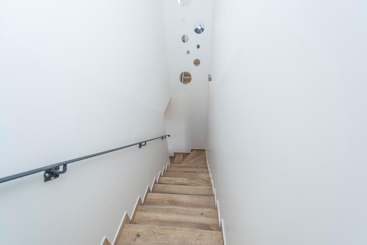 Luxury Apartments - La Vir 5& 6 Dış mekan fotoğraf